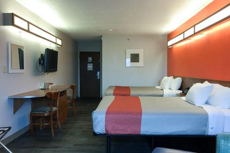 Quality Inn & Suites Watertown Fort Drum Calcium Buitenkant foto